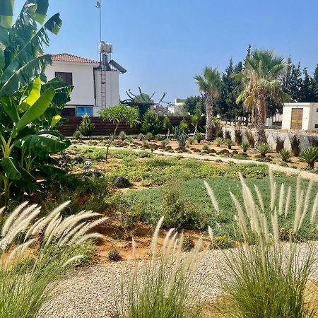Sea View Suites By The Coast Famagouste Extérieur photo