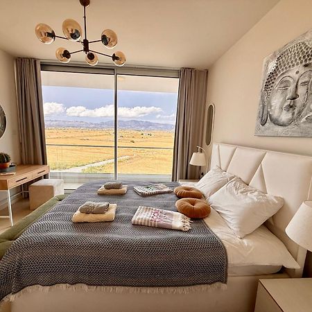 Sea View Suites By The Coast Famagouste Extérieur photo