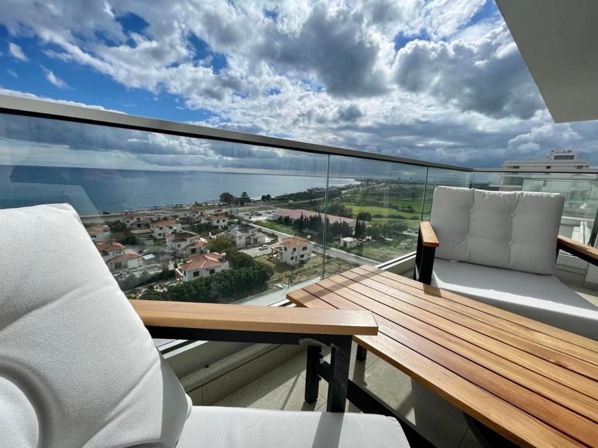 Sea View Suites By The Coast Famagouste Extérieur photo