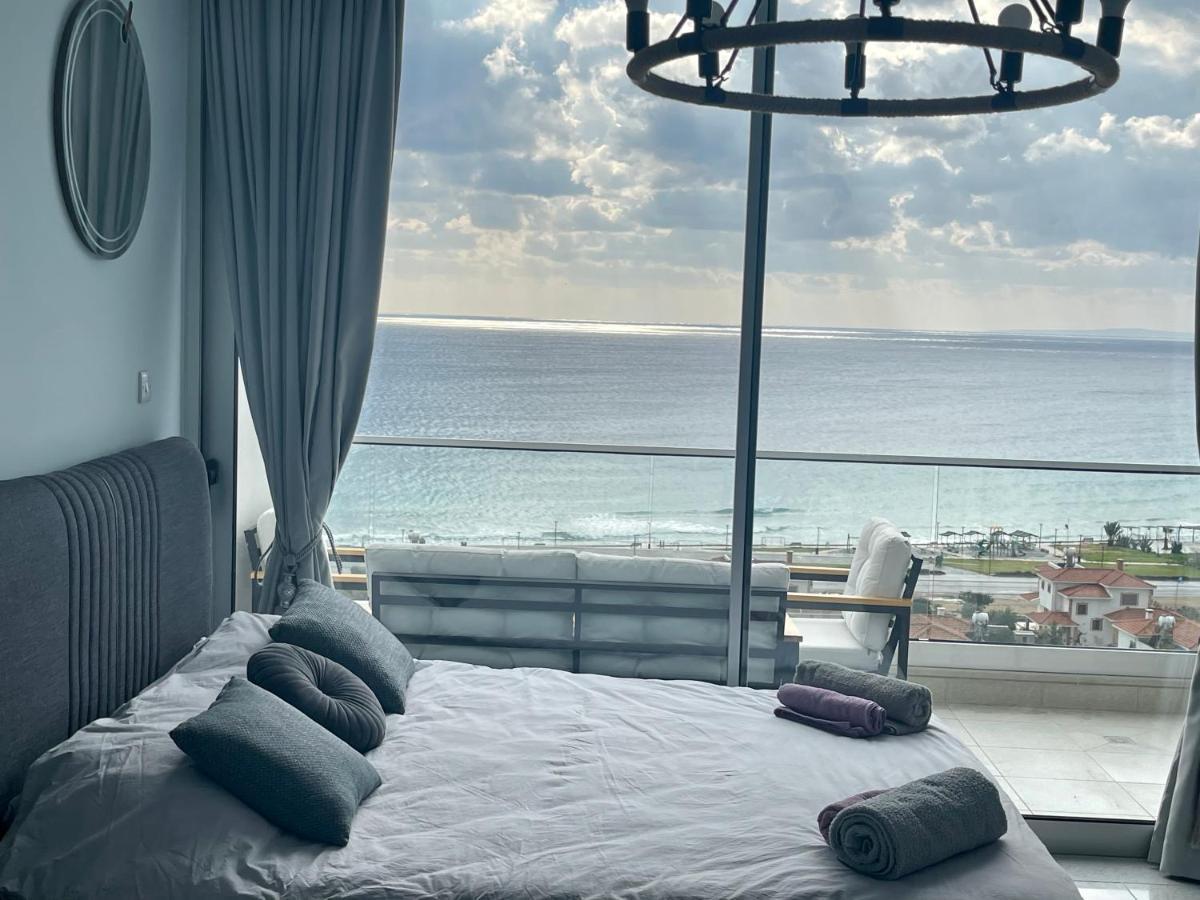 Sea View Suites By The Coast Famagouste Extérieur photo