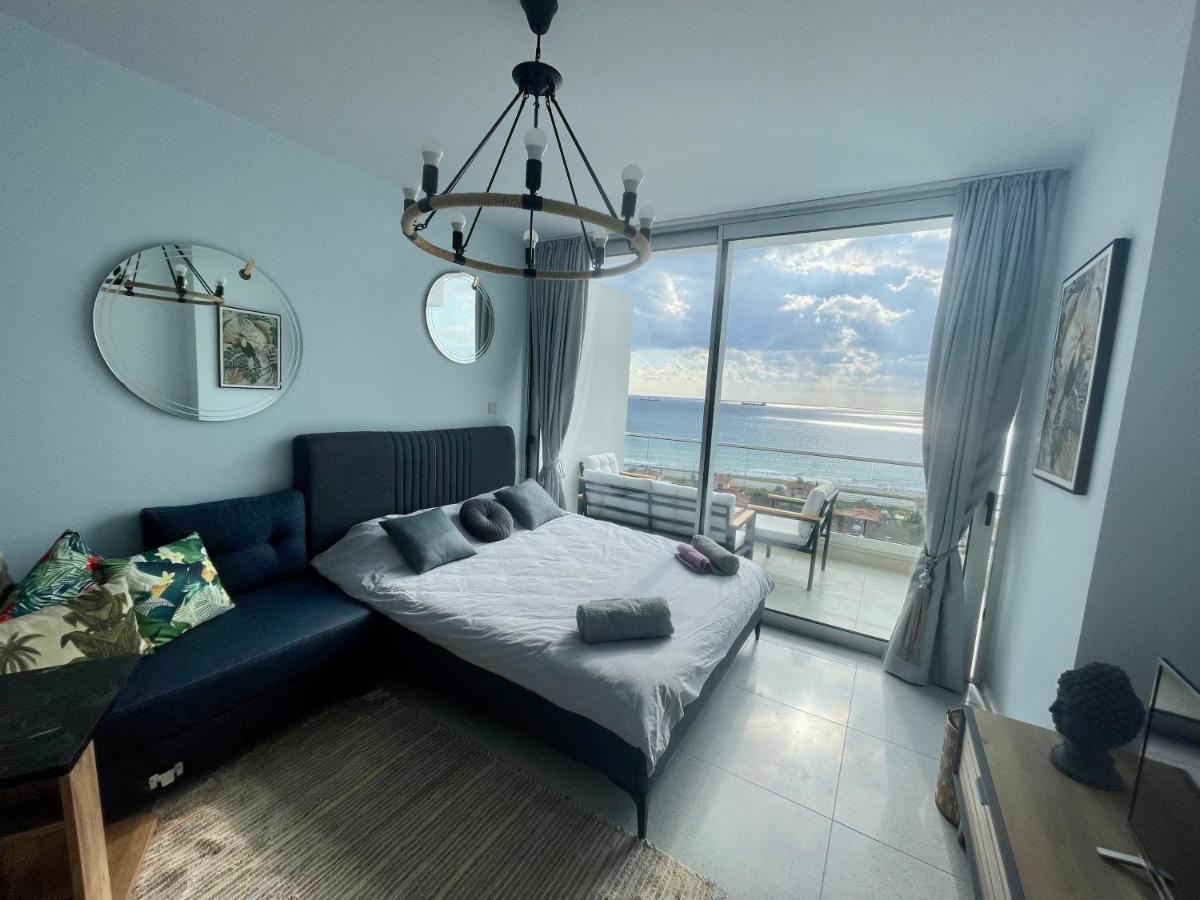 Sea View Suites By The Coast Famagouste Extérieur photo