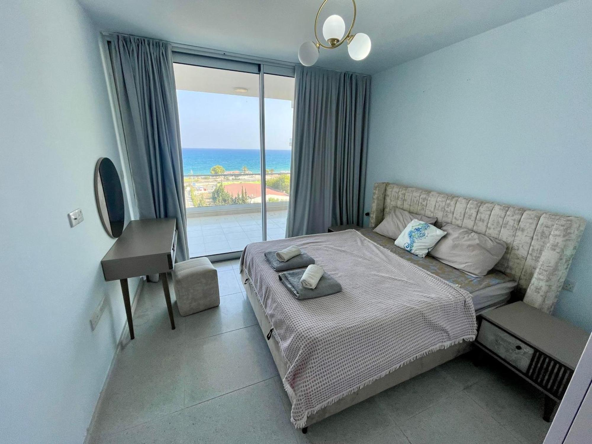 Sea View Suites By The Coast Famagouste Extérieur photo